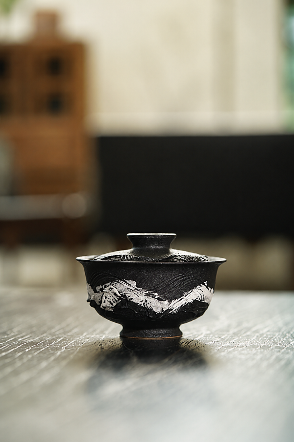 Gaiwan — Ink-Glazed Yellow Clay · Silver Mountain River